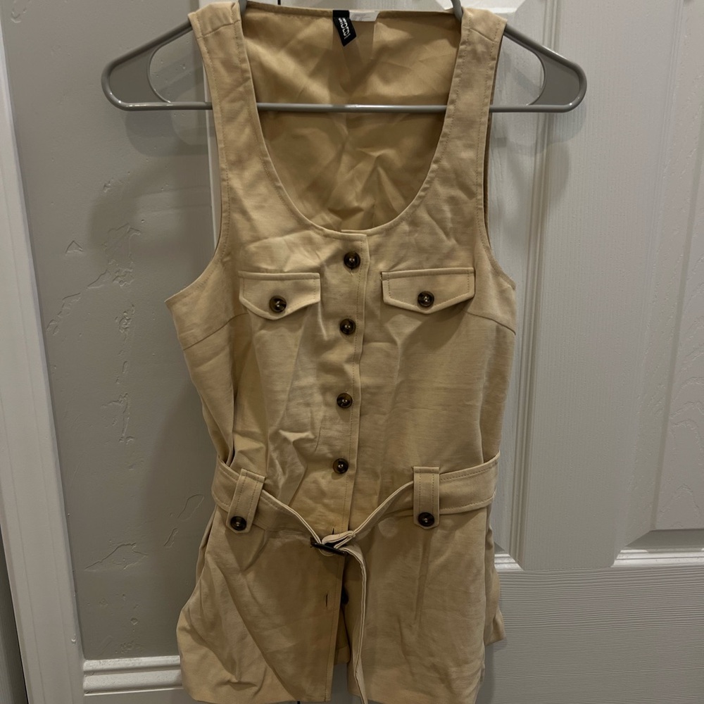 Tan Button-Up Sleeveless top